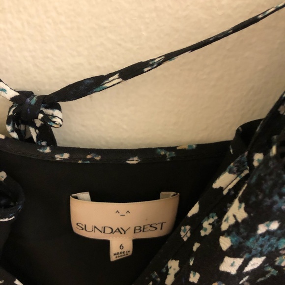 Aritzia (Sunday Best) Floral Dress - Size 6 - Picture 5 of 6